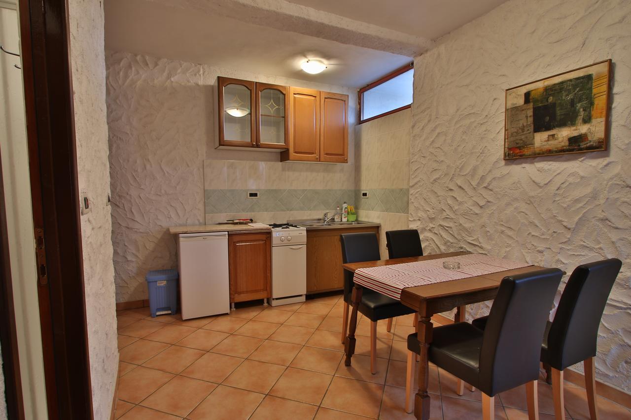 Rooms And Apartment Feral Ровинь Экстерьер фото