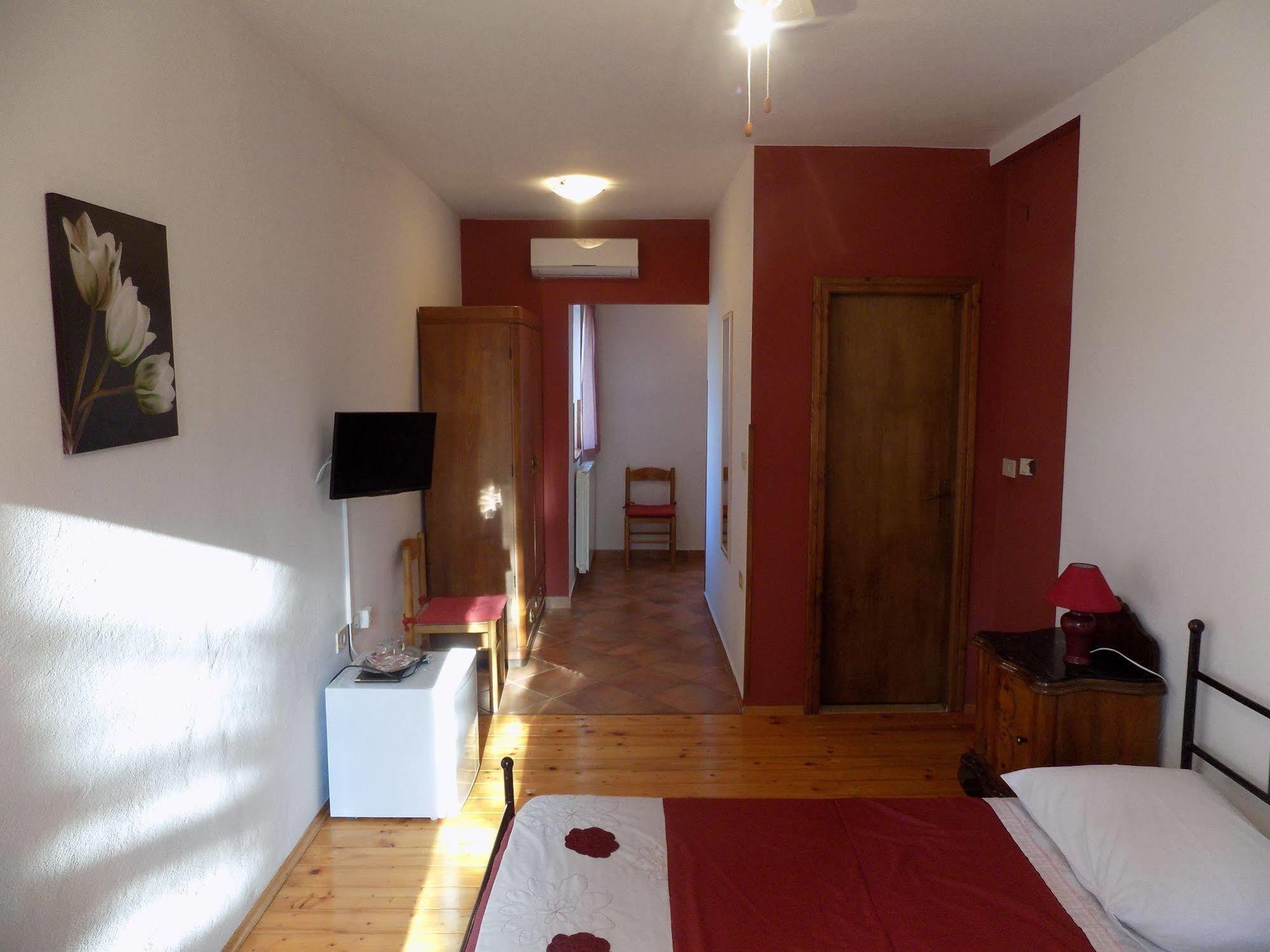 Rooms And Apartment Feral Ровинь Экстерьер фото