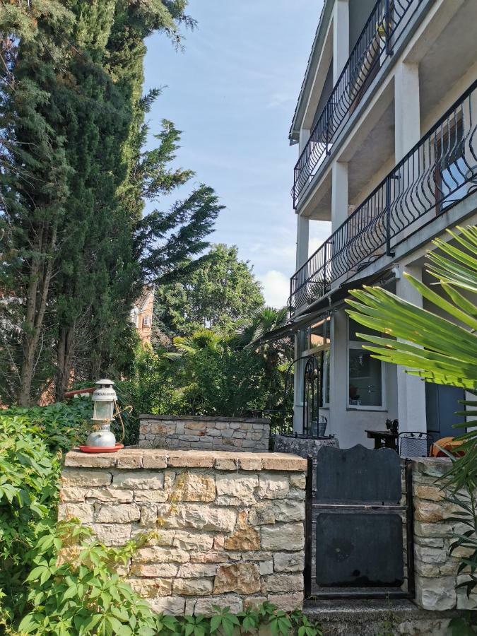 Rooms And Apartment Feral Ровинь Экстерьер фото